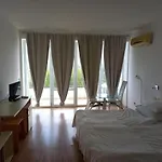 Ξενοδοχείο Romance Kiten (Burgas)