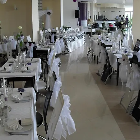 Romance Szálloda Kiten