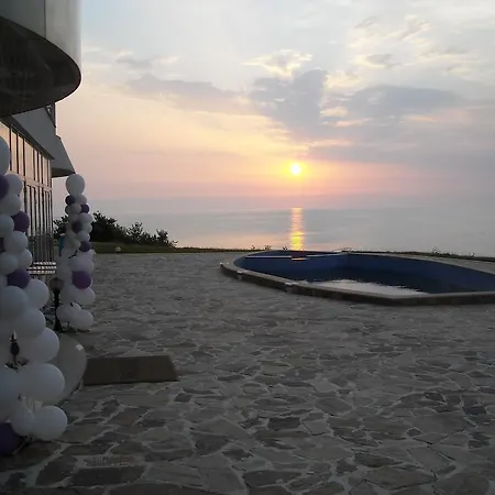 Szálloda Romance Kiten